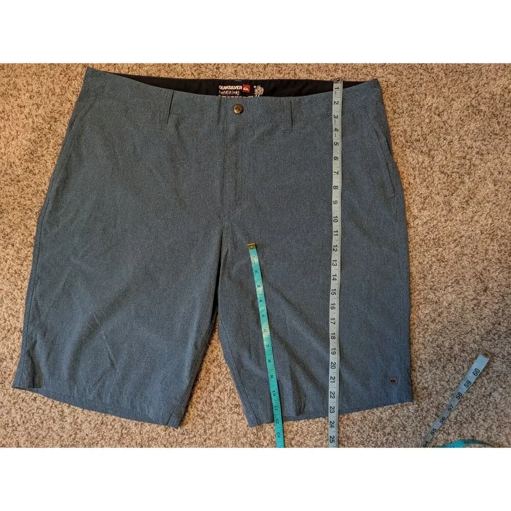 QUIKSILVER AmphIbians Men's Shorts/swim shorts, Size 40; Dusty blue